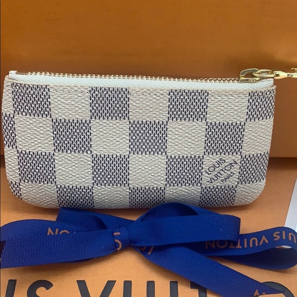 Sold RARE Louis Vuitton Key Pouch hard to find - Picture 2 of 8